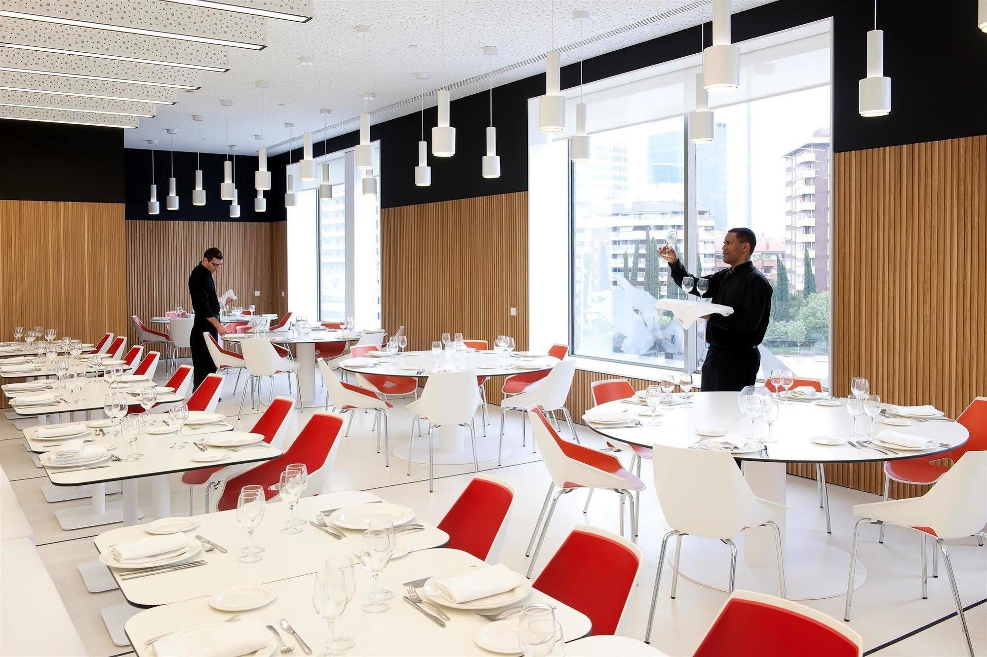 Barcelo Sants Hotel Barcelona Restaurant photo